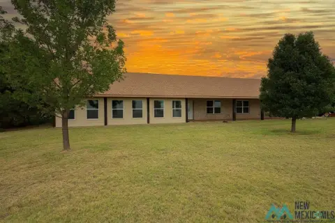 Melrose Ranch with Barn and Pond