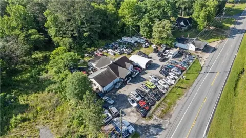 Commercial Property on Veterans Memorial