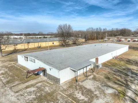Flex Space with Warehouse Bays