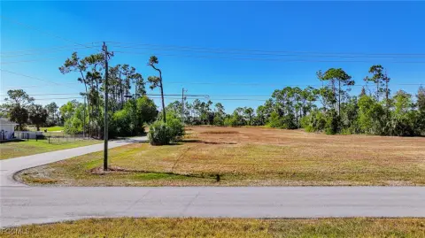 Cape Coral Canal-Front Land