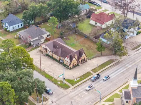 Versatile Commercial Property in Terrell