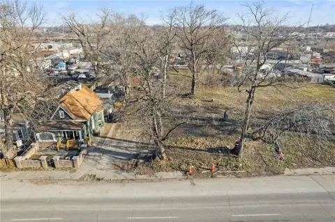 Residential Lots in Armourdale