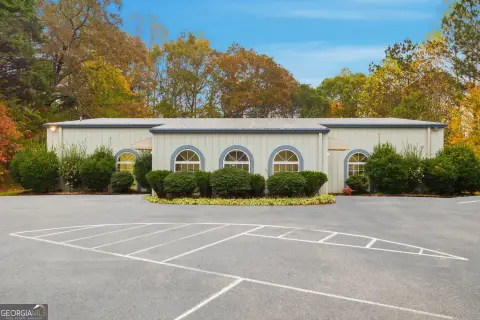Versatile Commercial Property in Clarkesville
