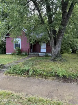 Duplex with Newer Roof