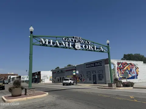 Historic Route 66 Auto Shop