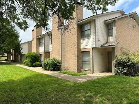 Well-Maintained Dallas Quadplex