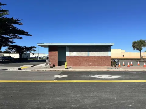 Front Street Commercial Land Opportunity