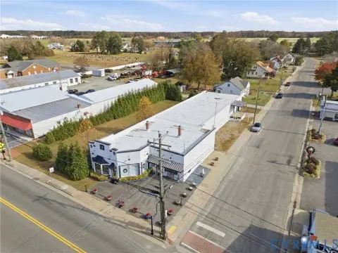 Versatile Commercial Space in Warsaw