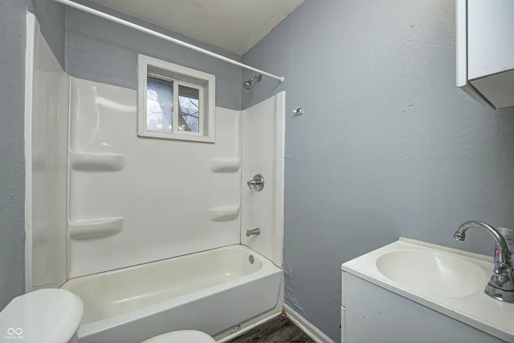 Picture 30