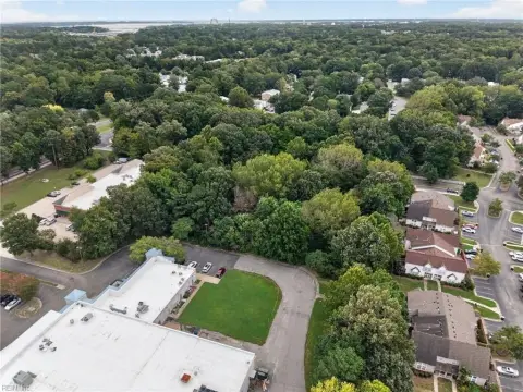 Commercial Land