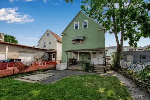 Niagara Falls Duplex with Potential