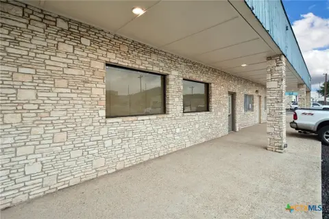 Canyon Lake Office/Retail Space