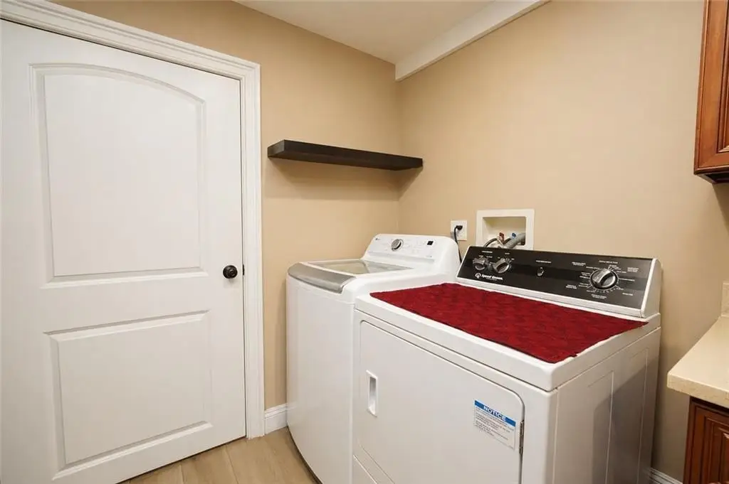 Picture 30