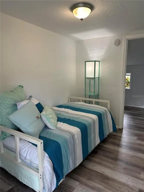 Picture 11