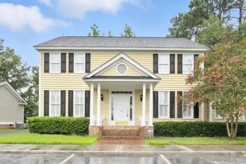 Well-Maintained Office Building For Sale