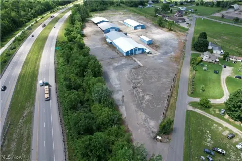 Industrial Buildings on 21+ Acres