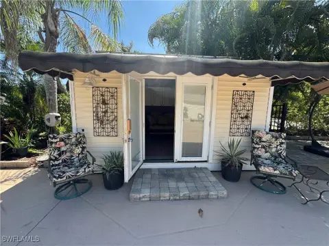 Tropical Paradise at RiverBend Resort