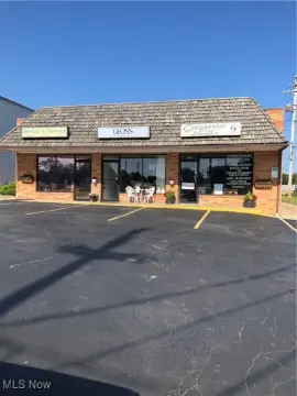 Retail Space in North Royalton