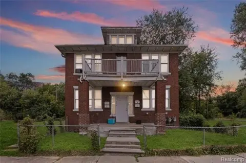 Remodeled Detroit Quadruplex Investment