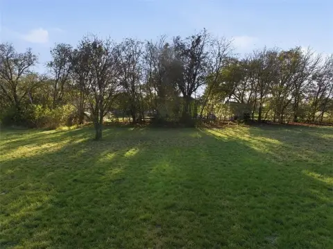 Residential Lot in McGregor, TX