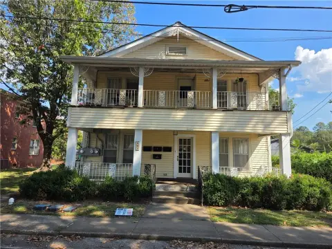 Updated Quadplex Near Downtown