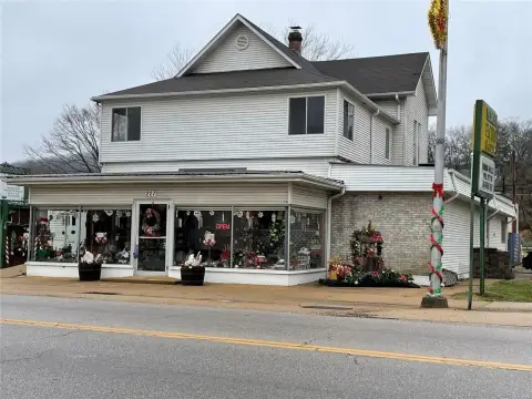 Established Floral Shop on Main