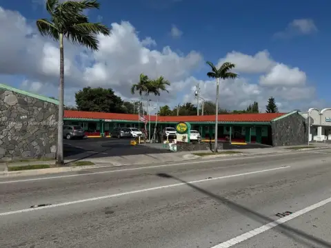 Turn-Key Hotel in Hollywood, FL