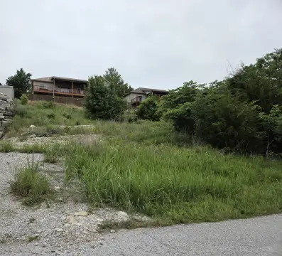 Lakeview Lot Near Table Rock