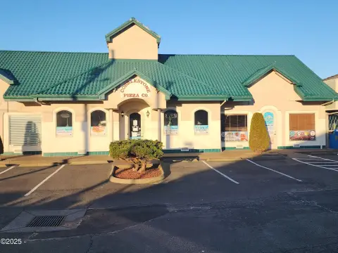 Turnkey Pizza Restaurant in Newport