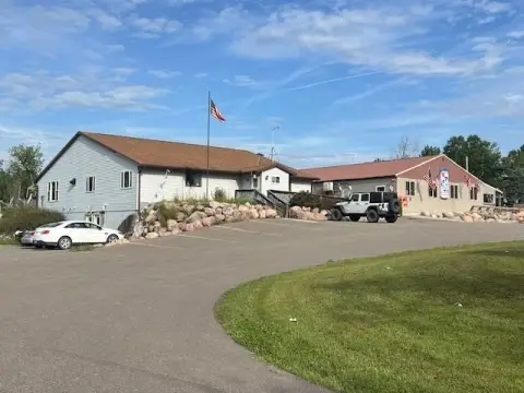 Restaurant and Tavern with Guest Rooms