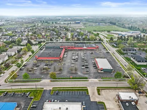 Retail Space with Flexible Layout
