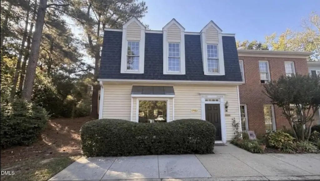804 Salem Woods Dr, Raleigh, NC 27615