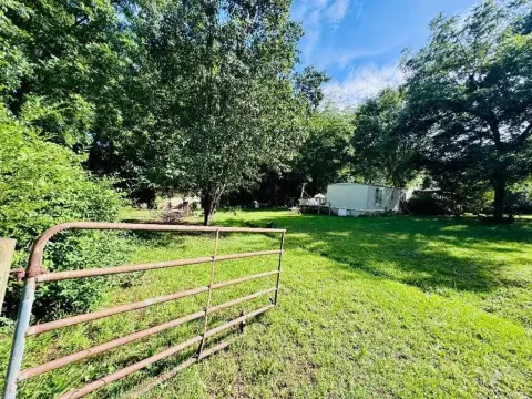 Land Near Lake Russell