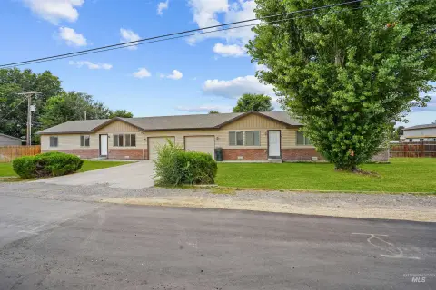 Heyburn Duplex: Investment Opportunity