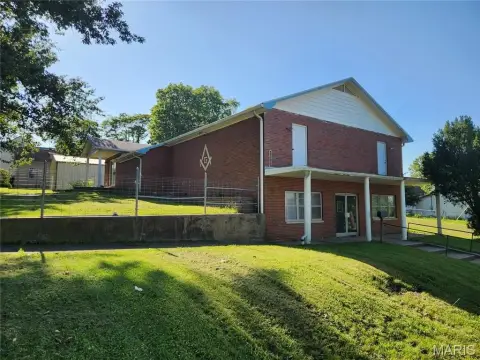 Lebanon Commercial Facility For Sale