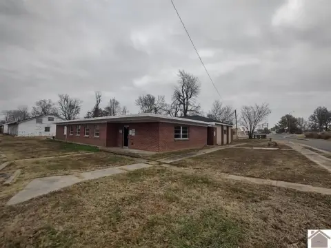 Mayfield Commercial Property For Sale