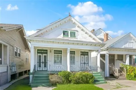 Historic Uptown New Orleans Duplex