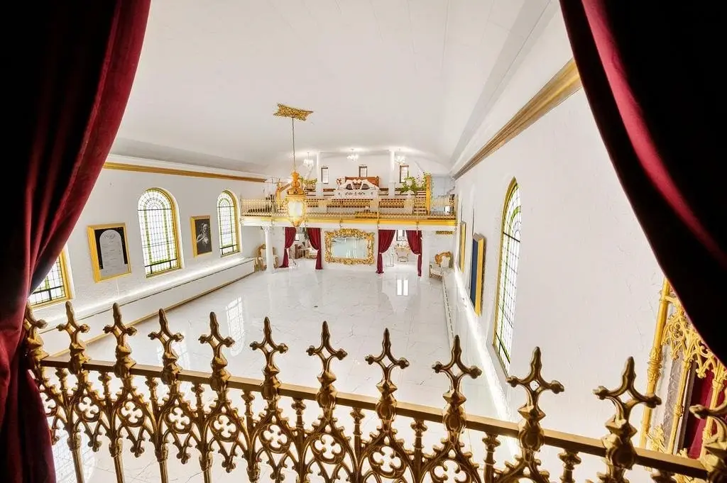 Picture 10