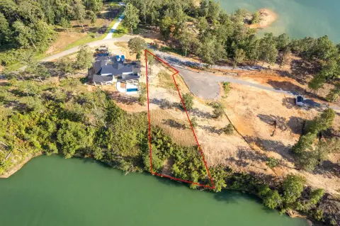 Waterfront Land in Slick Ford