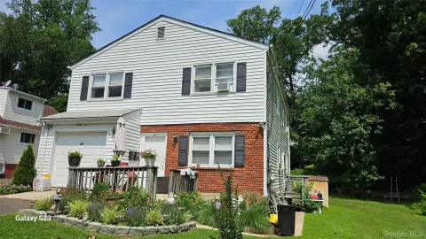 Duplex with Side Yard