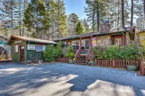 Idyllwild Commercial Building For Sale