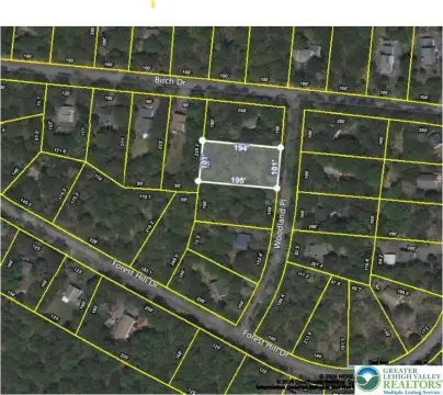 Poconos Land in Amenity-Rich Community