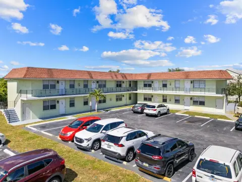 West Palm Beach Multifamily Property