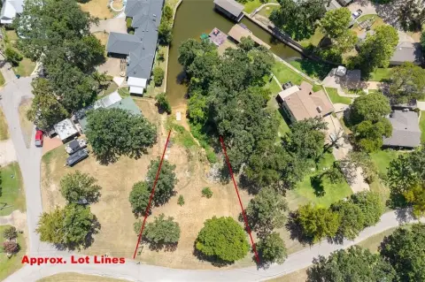 Waterfront Land in Paradise Bay