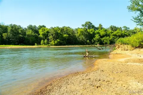 25 Acre Recreational Retreat