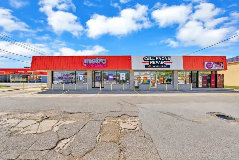 Multi-Unit Mixed-Use Property