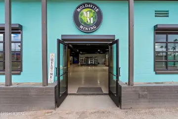 Renovated Commercial Building, Tucson's Miracle Mile