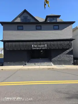 Turnkey Restaurant with Apartments, Wilkes-Barre