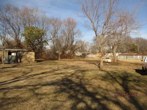 Residential Land in Vinita, OK