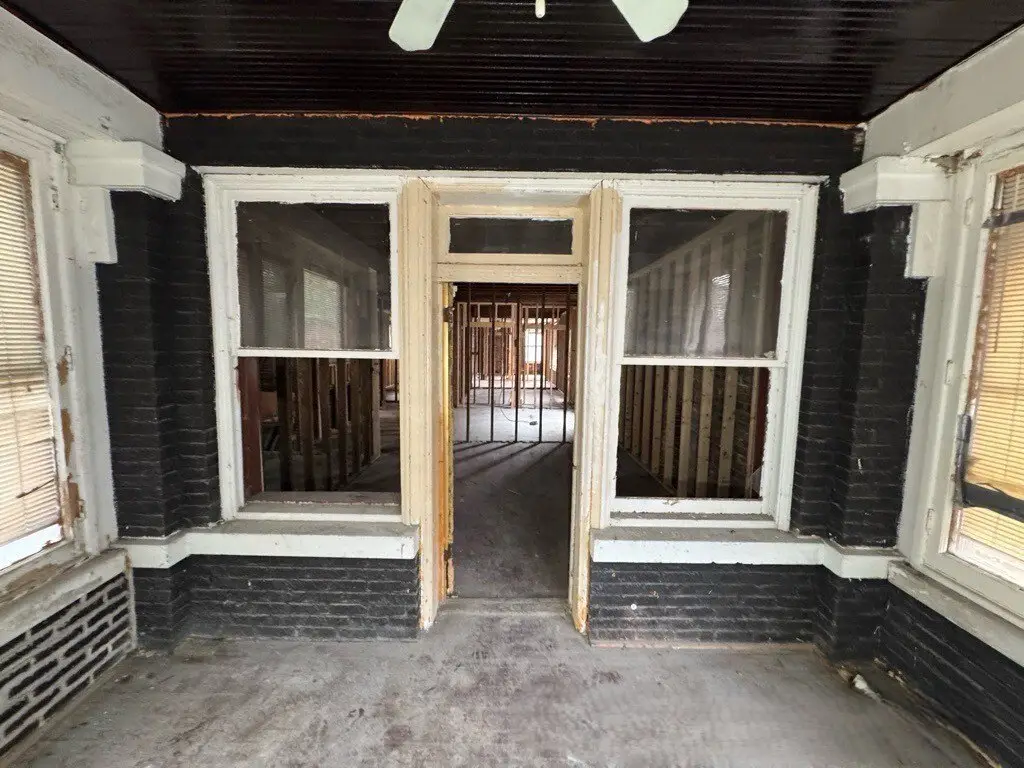 Picture 3